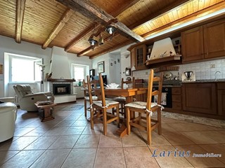 Trilocale in Vendita a Valbrona, 115'000€, 151 m²