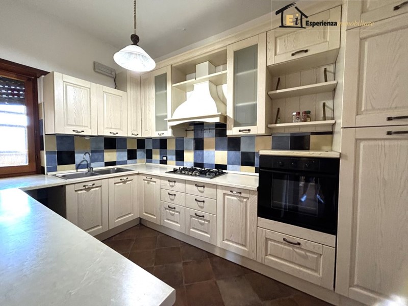 Quadrilocale in Vendita a Forano, 110'000&euro;, 110 m²