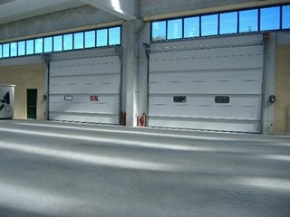 Capannone in Affitto a Galbiate, 2'350€, 400 m²