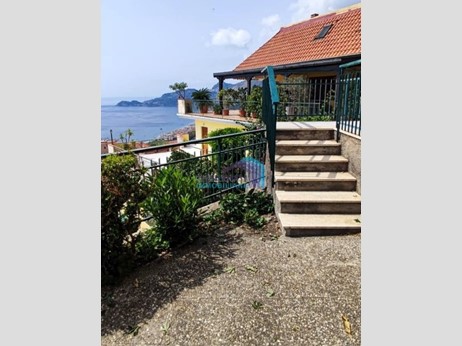 Trilocale in Vendita a Letojanni, 120'000€, 70 m²