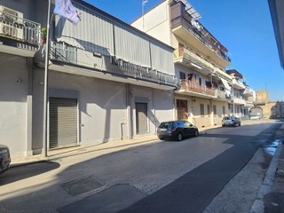 Negozio in Affitto a Afragola, 400€, 60 m²