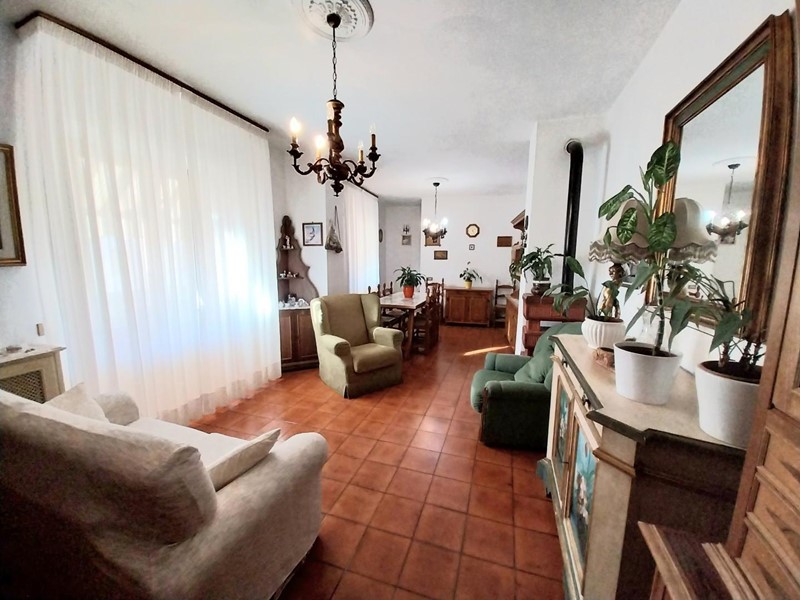 Appartamento in Vendita a Calci, 148'000€, 118 m²
