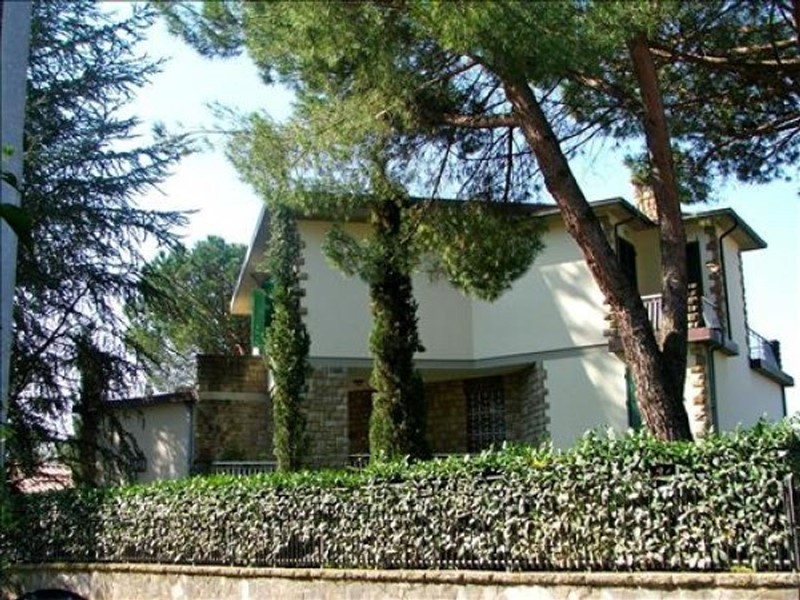 Trilocale in Vendita a Siena, 500 m²