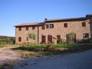 Immobile commerciale in Vendita a Montaione, 850 m²