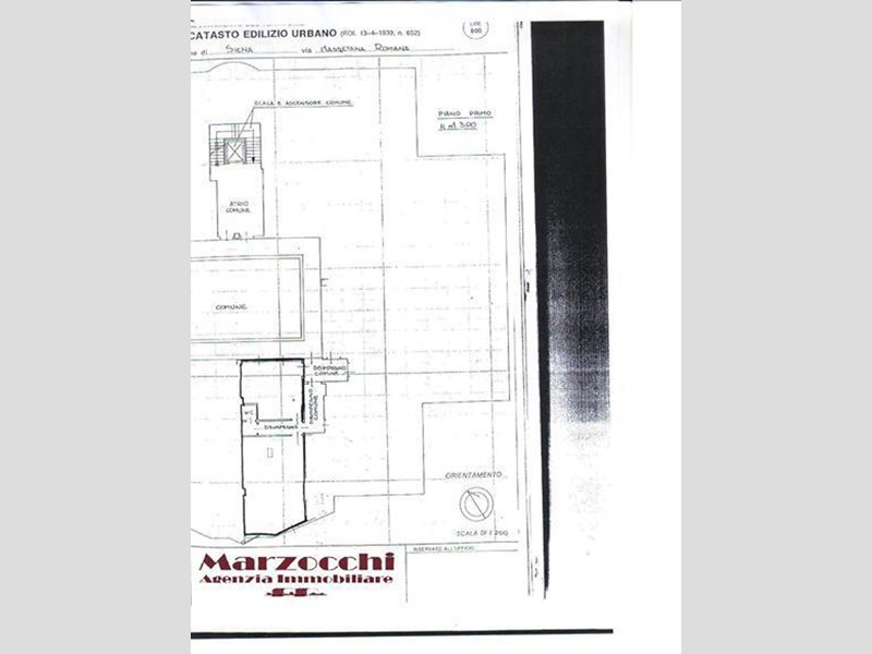 Immobile commerciale in Vendita a Siena, 100 m²