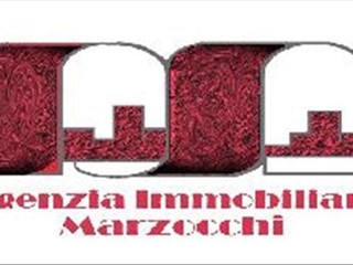 Immobile commerciale in Affitto a Siena, 95 m²