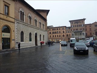 Bilocale in Vendita a Siena, 85 m²