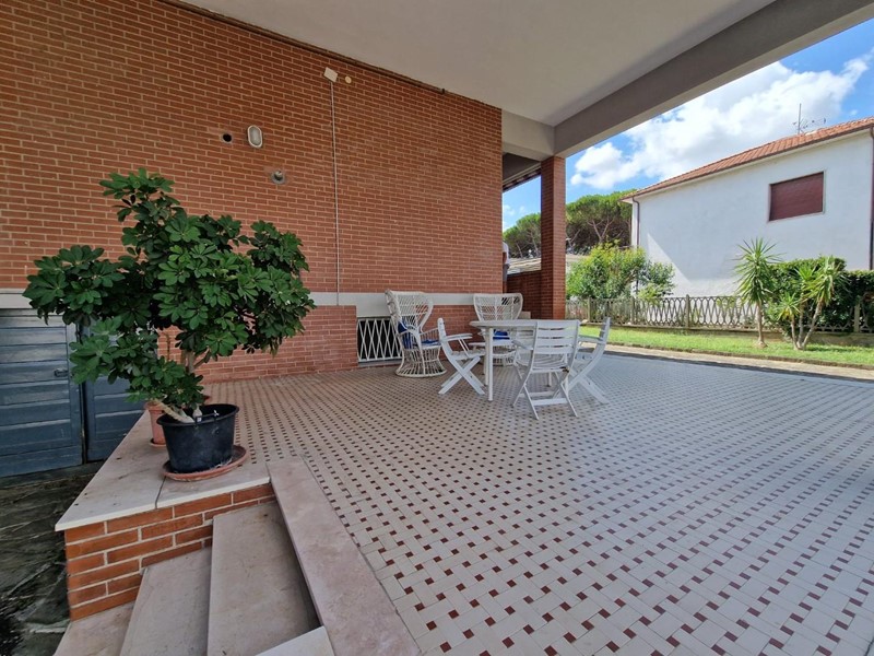 Casa Semi Indipendente in Vendita a Crespina Lorenzana, zona Cenaia, 269'000€, 180 m², con Box