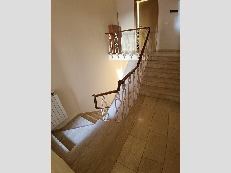 Trilocale in Affitto a Empoli, 750&euro;, 65 m², arredato