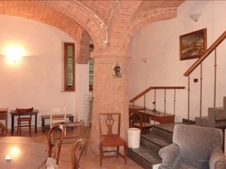 Appartamento in Vendita a Siena, 110 m²