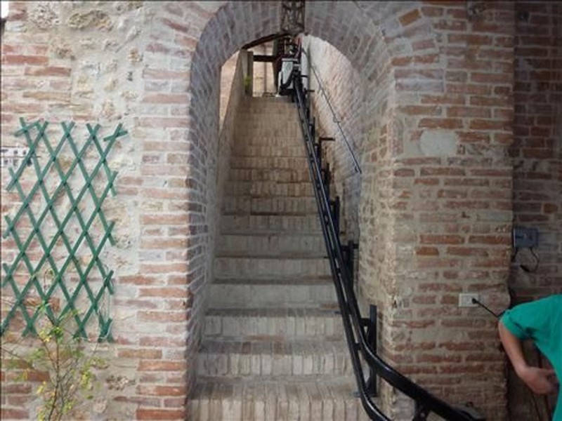 Villa in Vendita a Sovicille, 850'000€, 400 m²