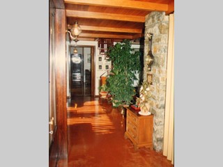 Immobile commerciale in Vendita a Siena, 240 m²