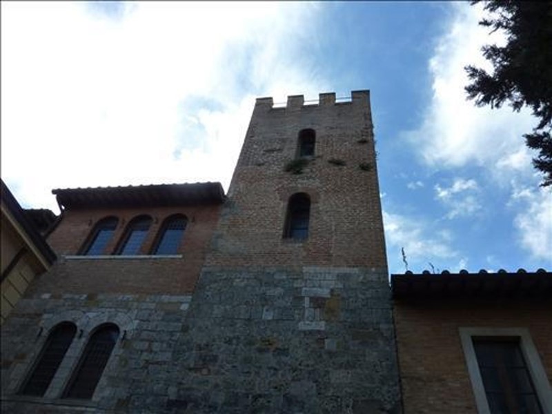 Appartamento in Vendita a Asciano, 1700 m²