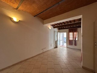 Trilocale in Vendita a Cascina, 145'000&euro;, 75 m², arredato