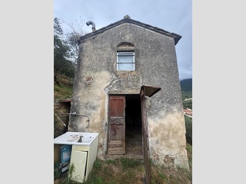 Terreno agricolo in Vendita a Calci, 23'000€, 5290 m²