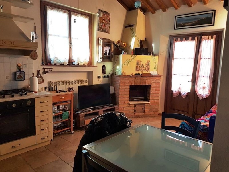 Appartamento in Vendita a Sovicille, zona San Rocco a Pilli, 185'000€, 65 m², arredato, con Box