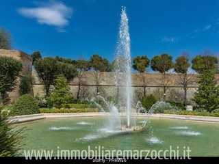 Appartamento in Vendita a Siena, 990'000€, 323 m²