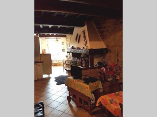 Quadrilocale in Vendita a Monticiano, 88'000€, 85 m², arredato