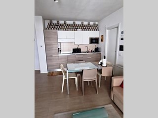 Bilocale in Vendita a Siena, 240'000€, 60 m², arredato