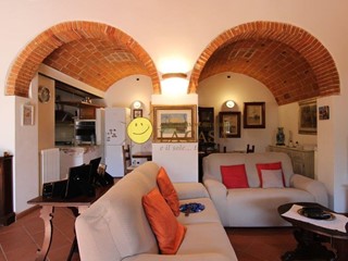 Quadrilocale in Vendita a Reggello, zona Leccio, 280'000€, 92 m²