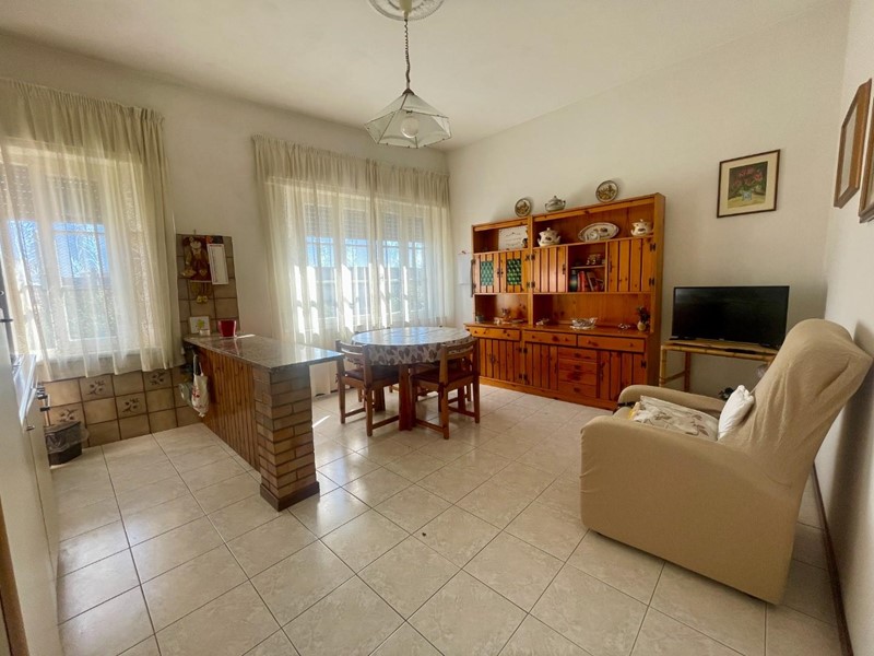 Trilocale in Vendita a Pontedera, 110'000€, 60 m², arredato