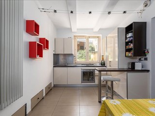 Appartamento in Vendita a Siena, 230'000€, 81 m², arredato