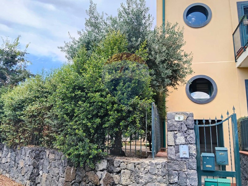 Trilocale in Vendita a Acireale, 125'000&euro;, 70 m²