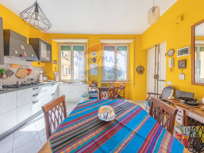 Bilocale in Vendita a Roma, 210'000&euro;, 55 m²