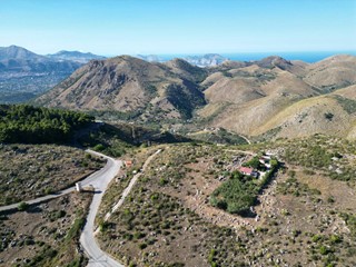 Terreno agricolo in Vendita a Altofonte, 5'000€, 10000 m²