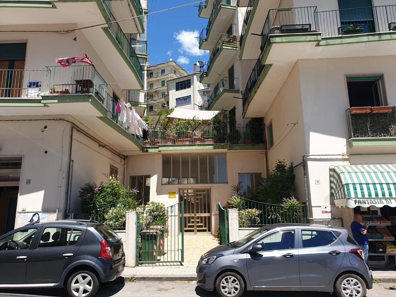 Trilocale in Vendita a Salerno, 168'000&euro;, 75 m²