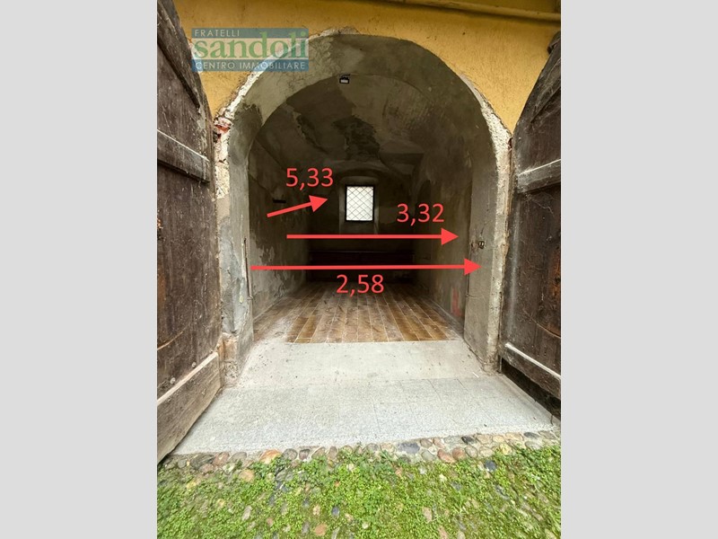 Box in Affitto a Vercelli, 18 m²