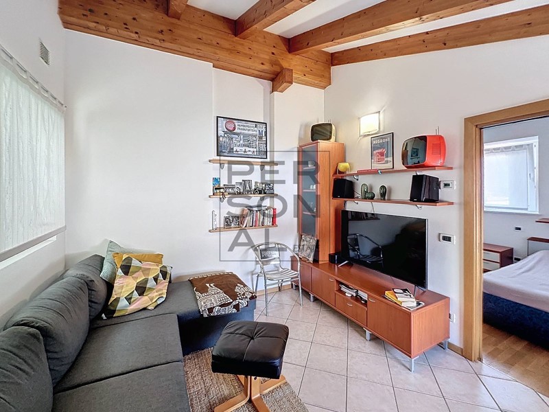 Bilocale in Affitto a Trento, 700€, 55 m²