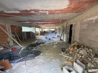 Immobile commerciale in Affitto a Mascalucia, 350€, 125 m²