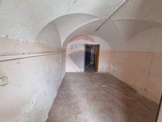 Trilocale in Vendita a Catania, 37'000&euro;, 75 m²