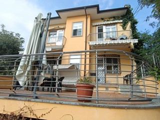 Villa in Vendita a San Francesco al Campo, 293'000€, 330 m²