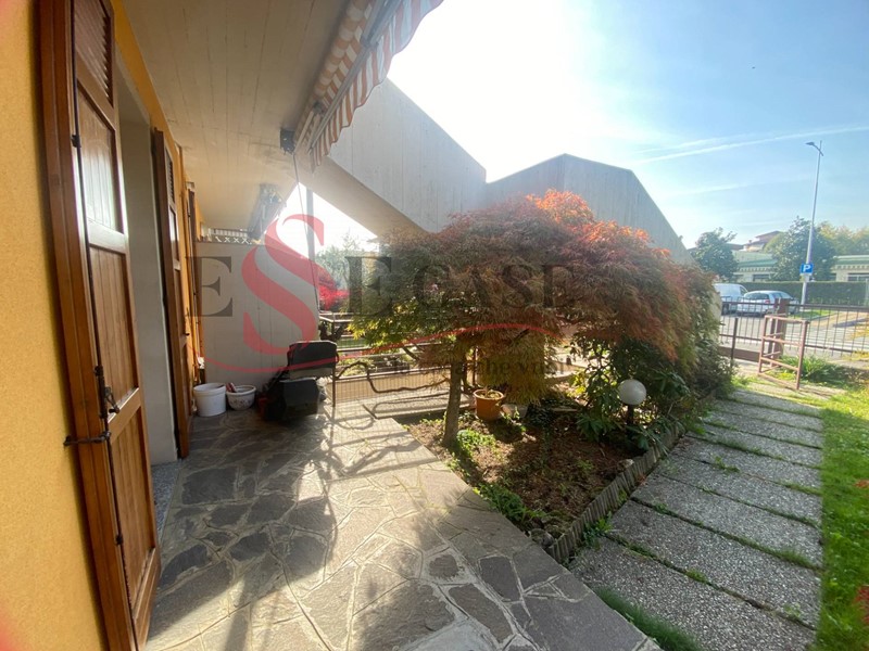 Villetta a schiera in Vendita a Pedrengo, 325'000€, 165 m²