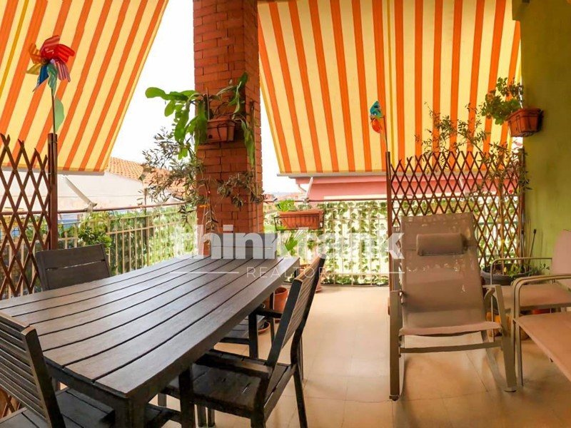 Villa in Vendita a Motta Sant'Anastasia, 152'500€, 215 m²