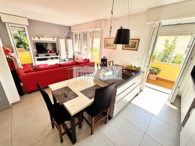 Appartamento in Vendita a Pietrasanta, 420'000€, 110 m²