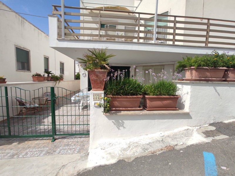 Casa Semi Indipendente in Vendita a Santa Cesarea Terme, 90'000€, 53 m²