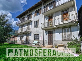 Casa Indipendente in Vendita a Almenno San Salvatore, 249'000€, 540 m²