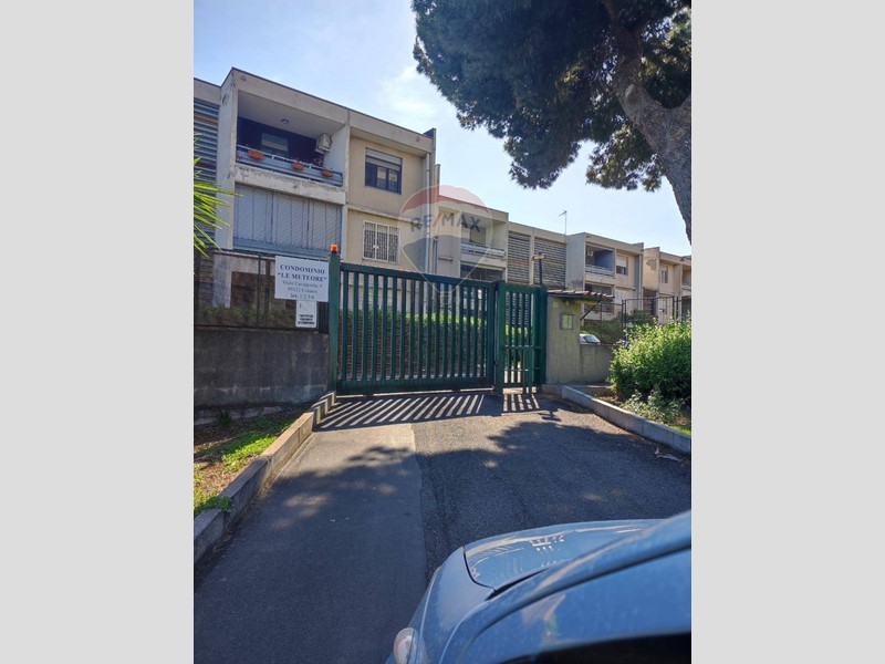 Appartamento in Vendita a Catania, 93'000&euro;, 125 m²