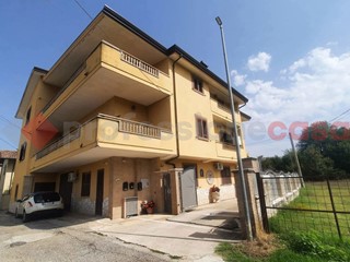Appartamento in Vendita a Boville Ernica, 180'000€, 195 m²