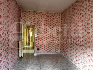 Appartamento in Vendita a Avellino, 92'000&euro;, 120 m²