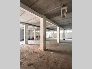 Box in Vendita a Cagliari, 260'000&euro;, 620 m²