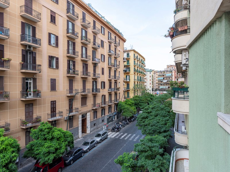 Appartamento in Vendita a Napoli, 750'000€, 140 m²