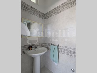 Villa in Vendita a Pozzuoli, 895'000€, 230 m²