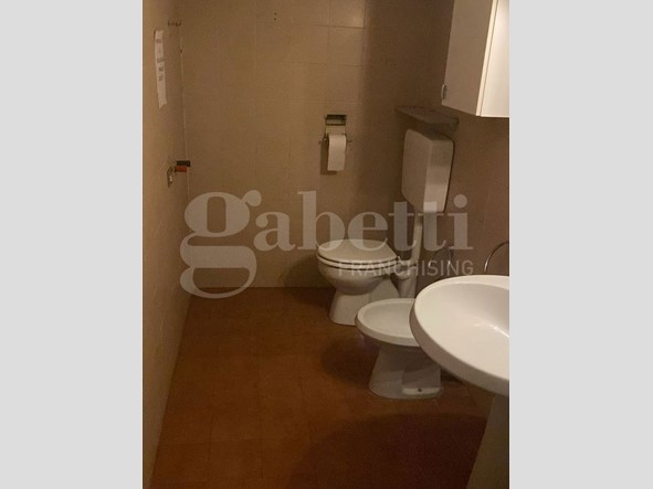 Laboratorio in Affitto a Milano, 2'000€, 150 m²