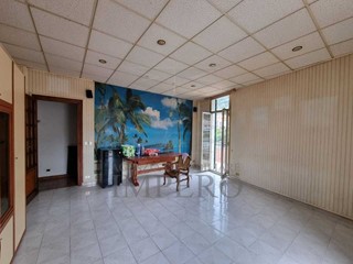 Quadrilocale in Vendita a Ventimiglia, zona Centro, 199'000€, 101 m²