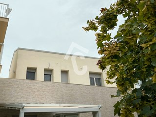 Quadrilocale in Vendita a Jesi, zona ZONA 1B, 245'000€, 109 m², con Box