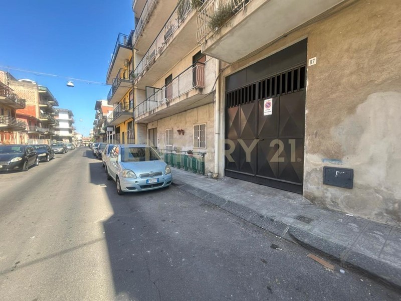 Box in Vendita a Misterbianco, 63'000€, 155 m²